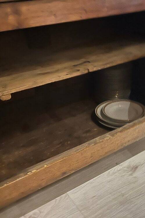 Buffet made of solid oak from the 1930s/40s.