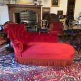 Napoleon III meridian, purple red velvet. Buttoned backrest.