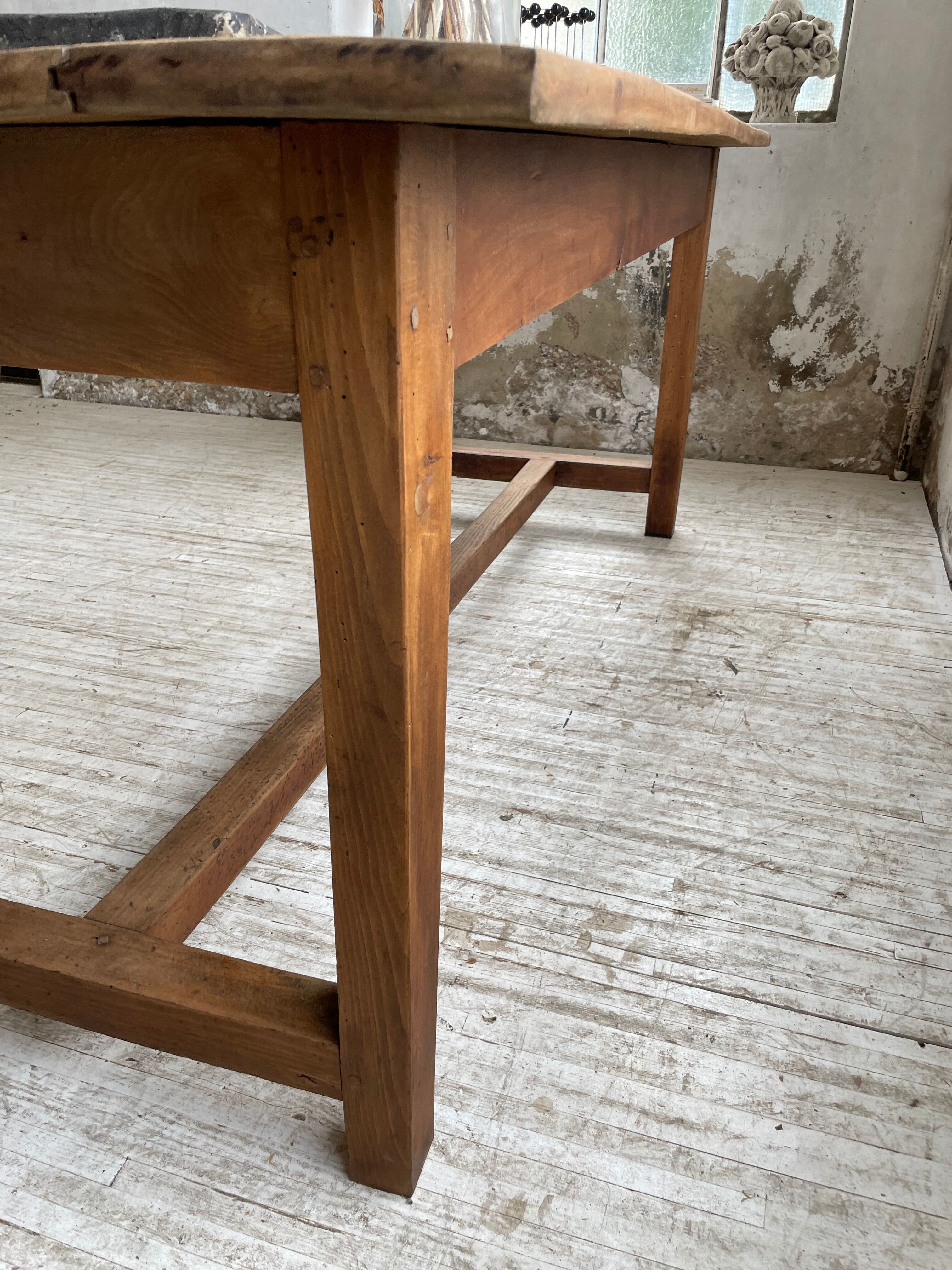 Oak island farmhouse table 2m