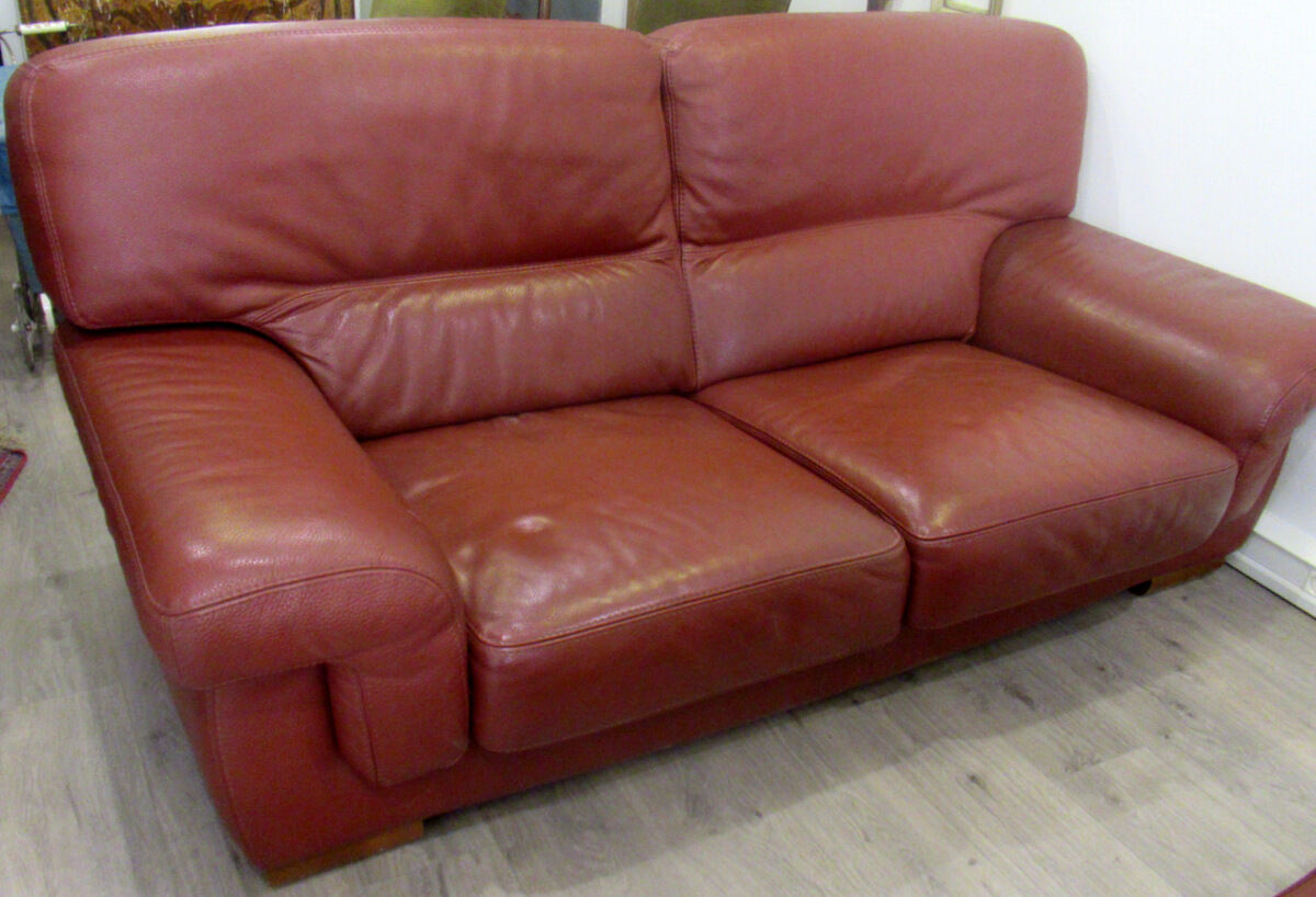 Leather sofa, 2 seats, Roche-Bobois brand