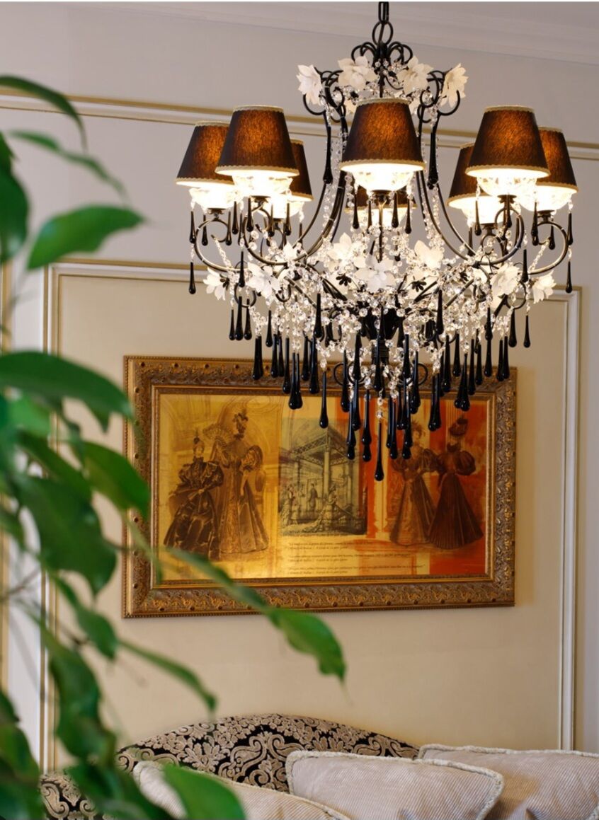 Pair of chandeliers in lacquered metal and faceted pearls