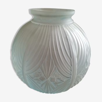 Opalescent vase