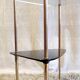 Table d'appoint tripode en laiton doré et verre - années 50/60