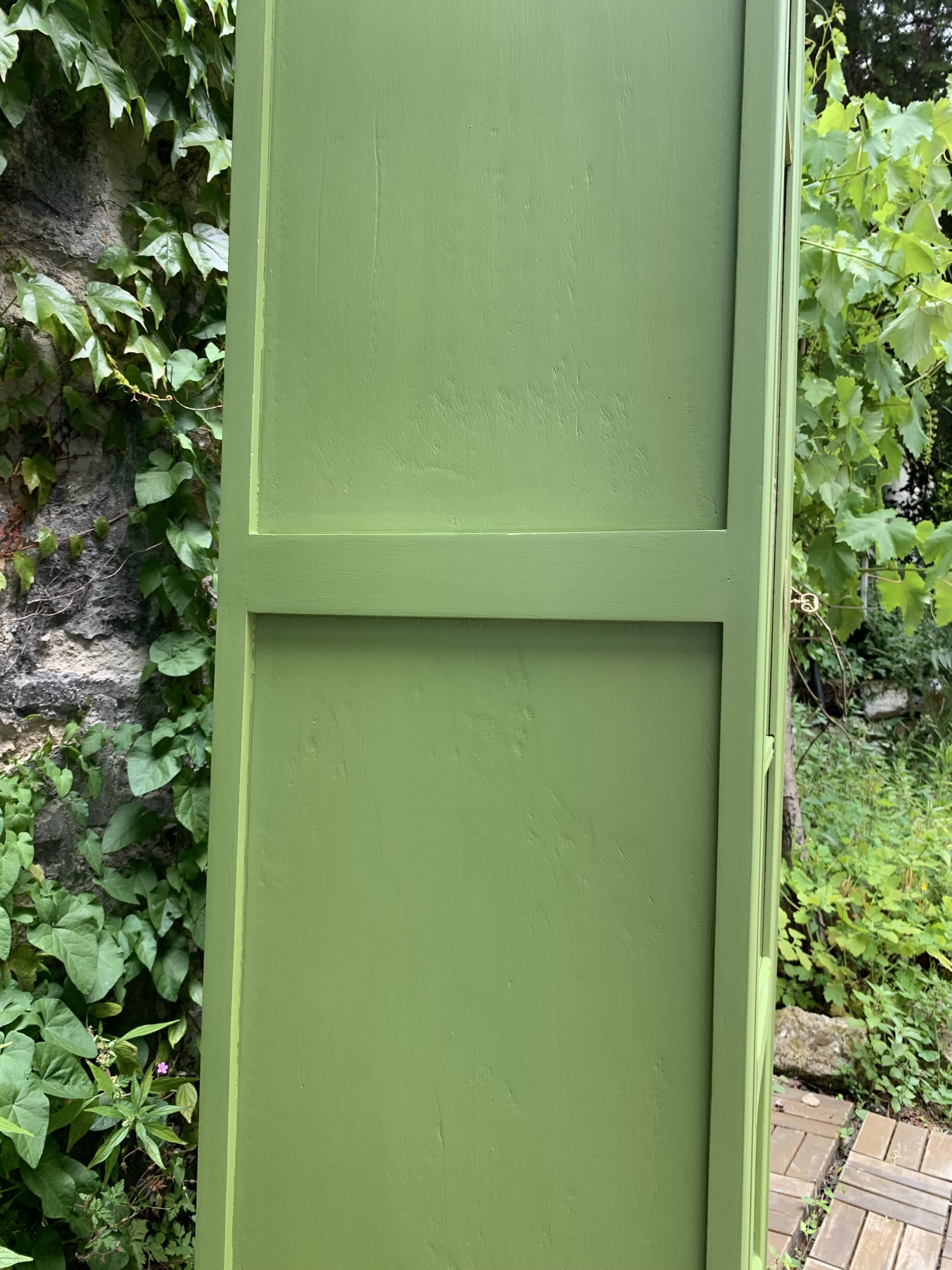 Armoire parisienne vitrée art déco 1930 kaki