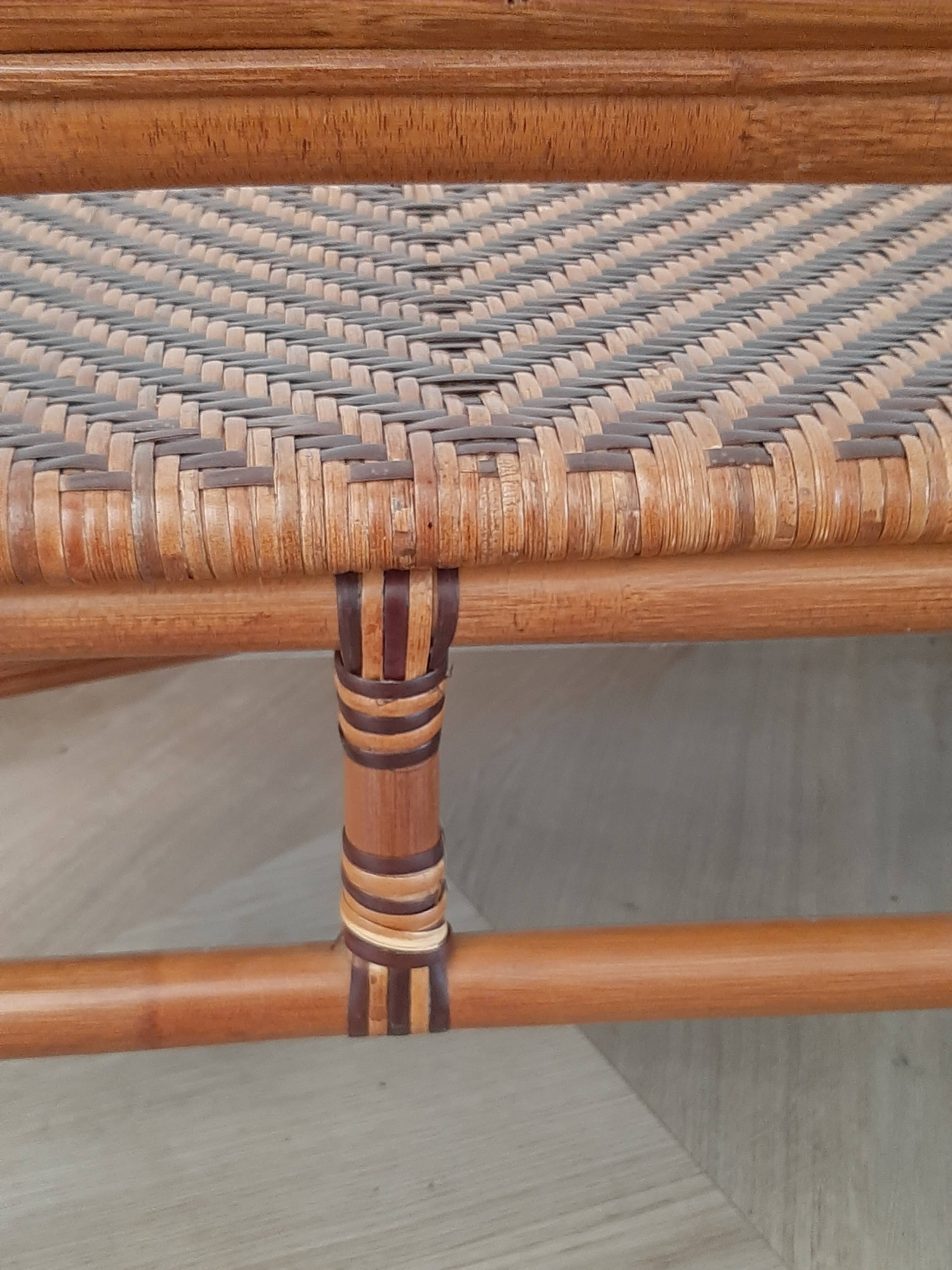 Vintage -Braided rattan sofa - chevron pattern