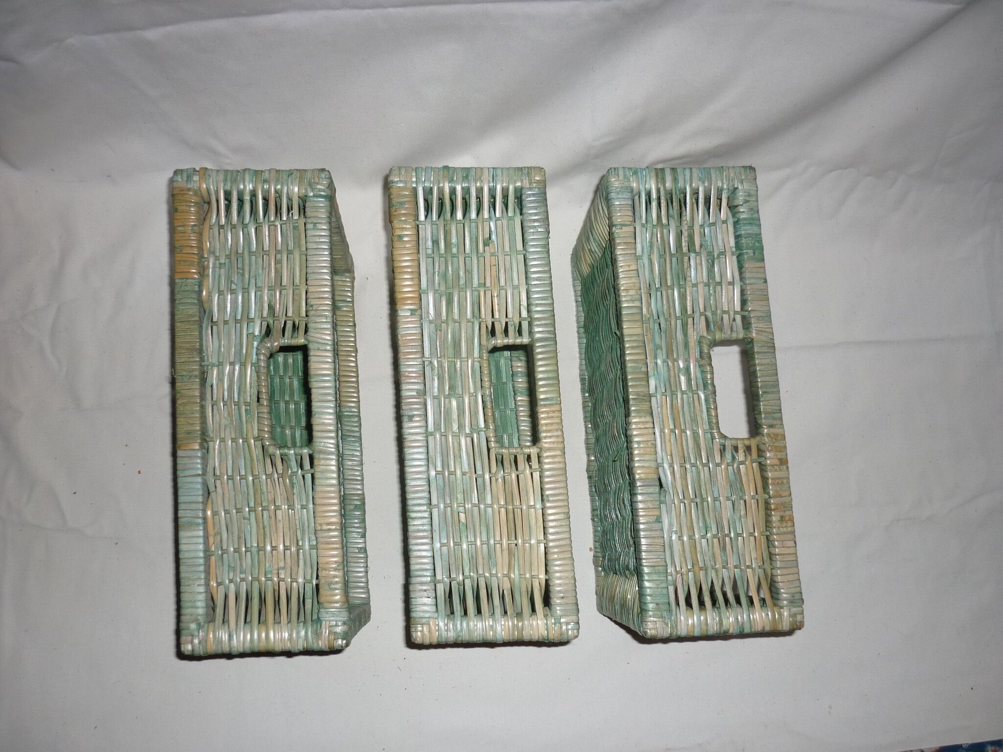 Bedside table with 3 drawers in bamboo and green rattan