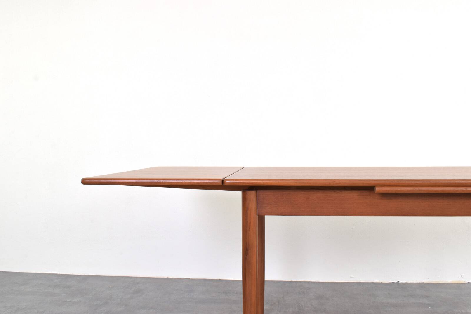 Mid-Century Danish Extendable Teak Dining Table from Rogenstrup Möbelfabrik