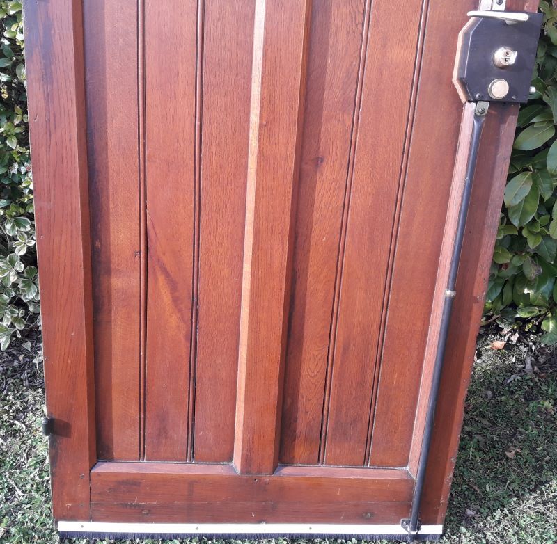 Entrance door 208,7x94 oak multipoint lock