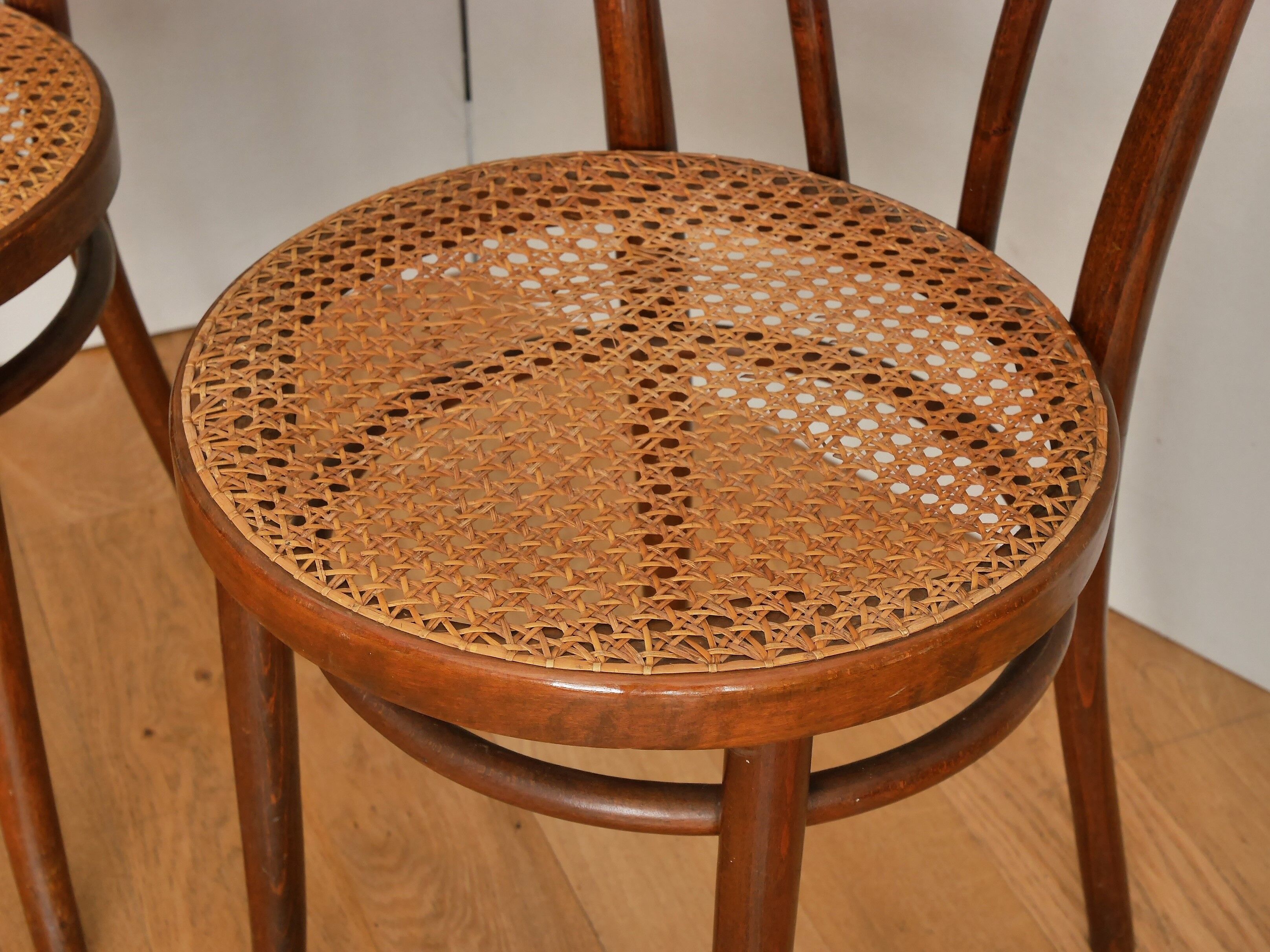 6 Thonet modele chairs