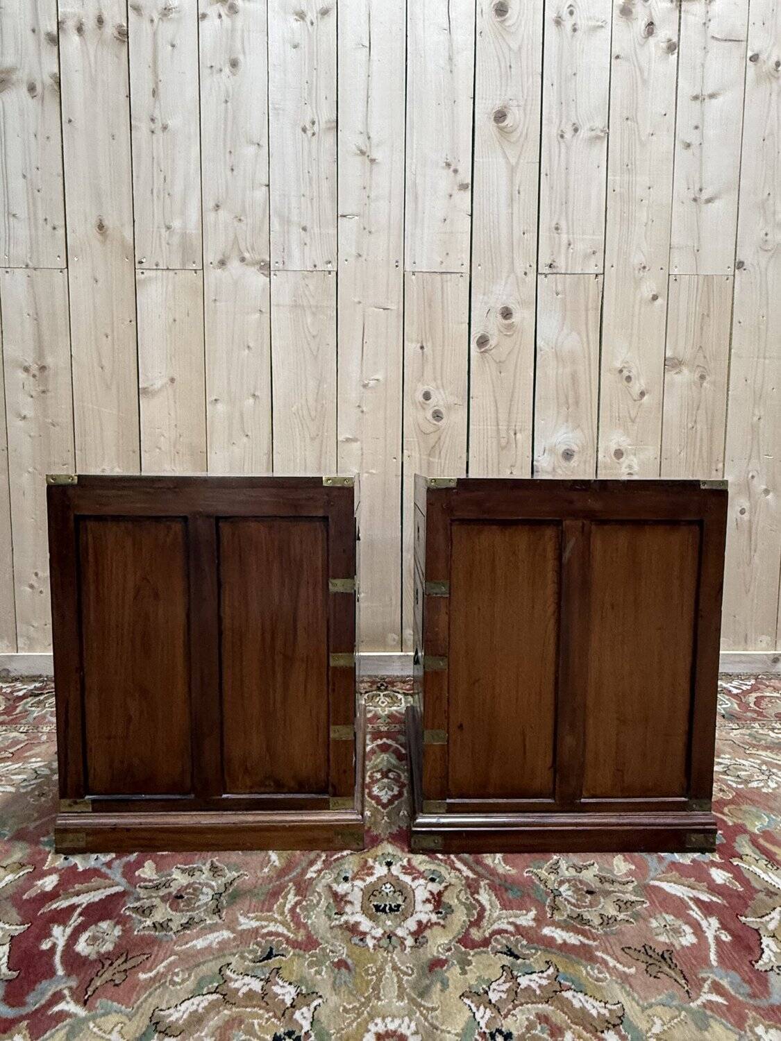 Pair of bedside tables "Marin"