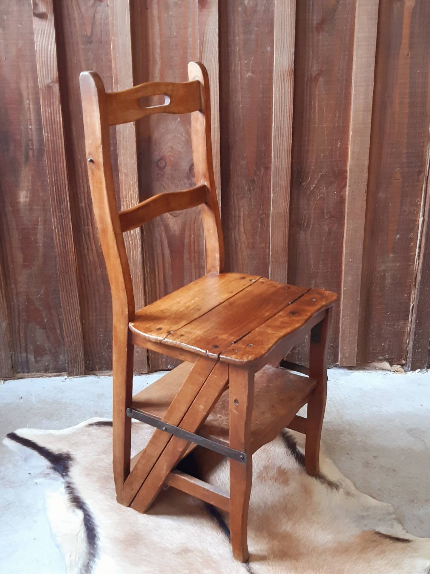 Step stool.