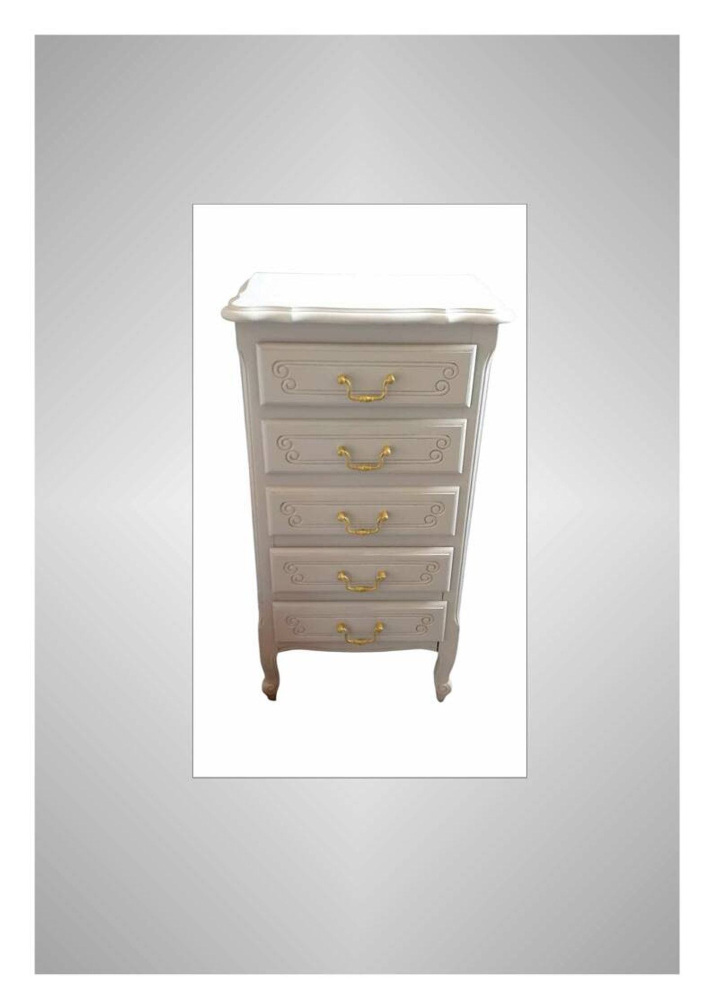 Old chest of drawers