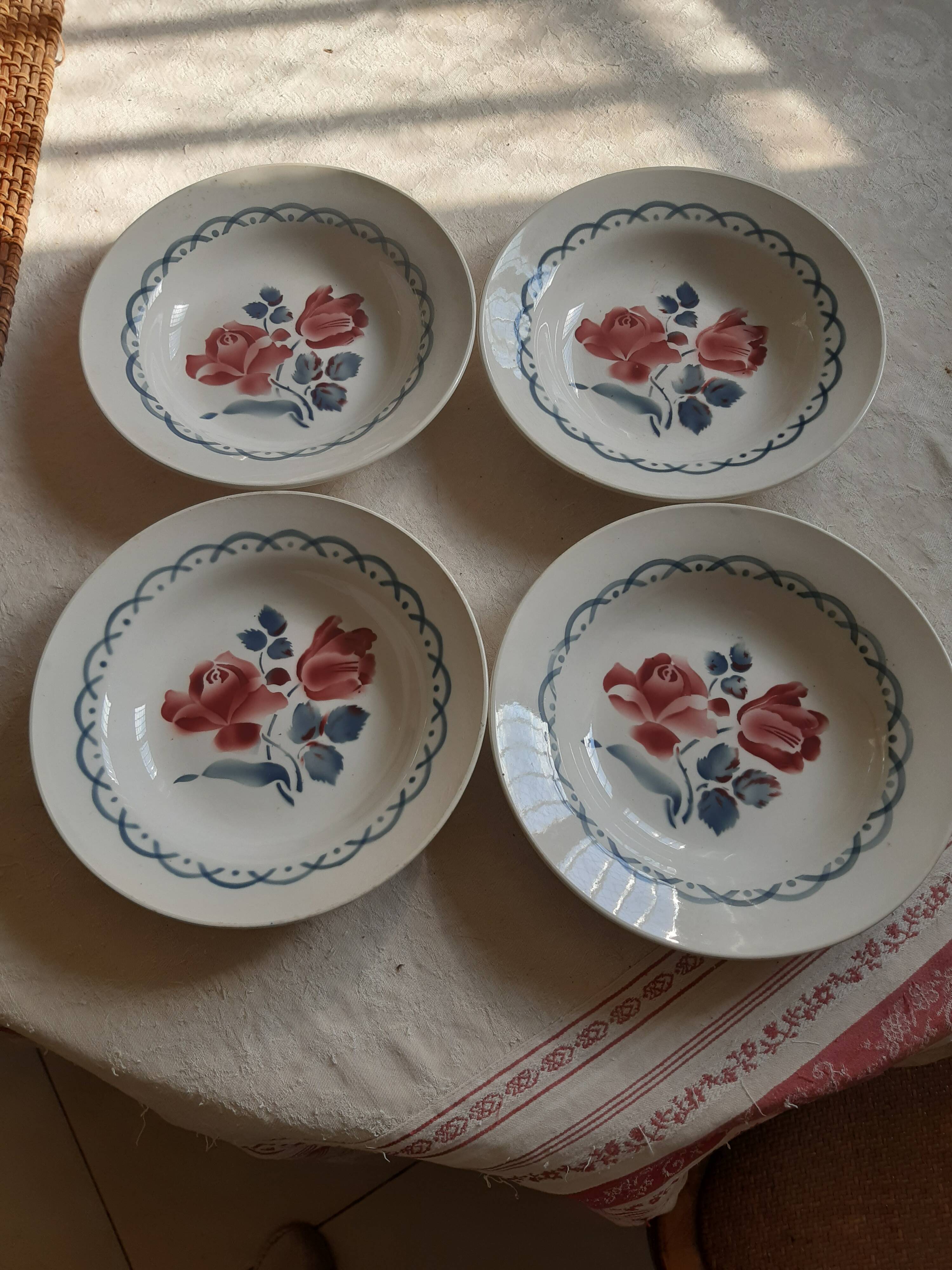 Digoin hollow plates