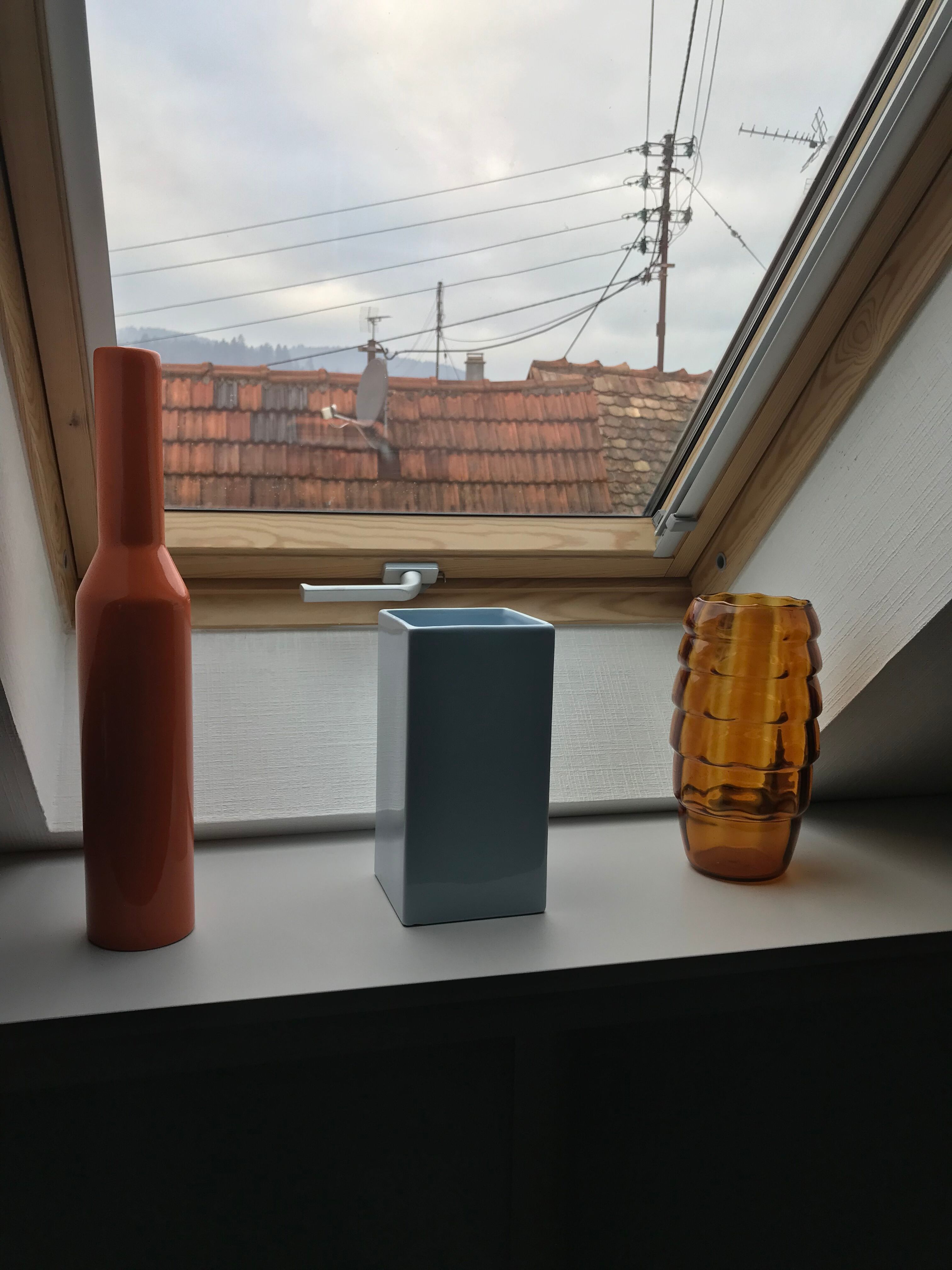 Sky blue geometric vase