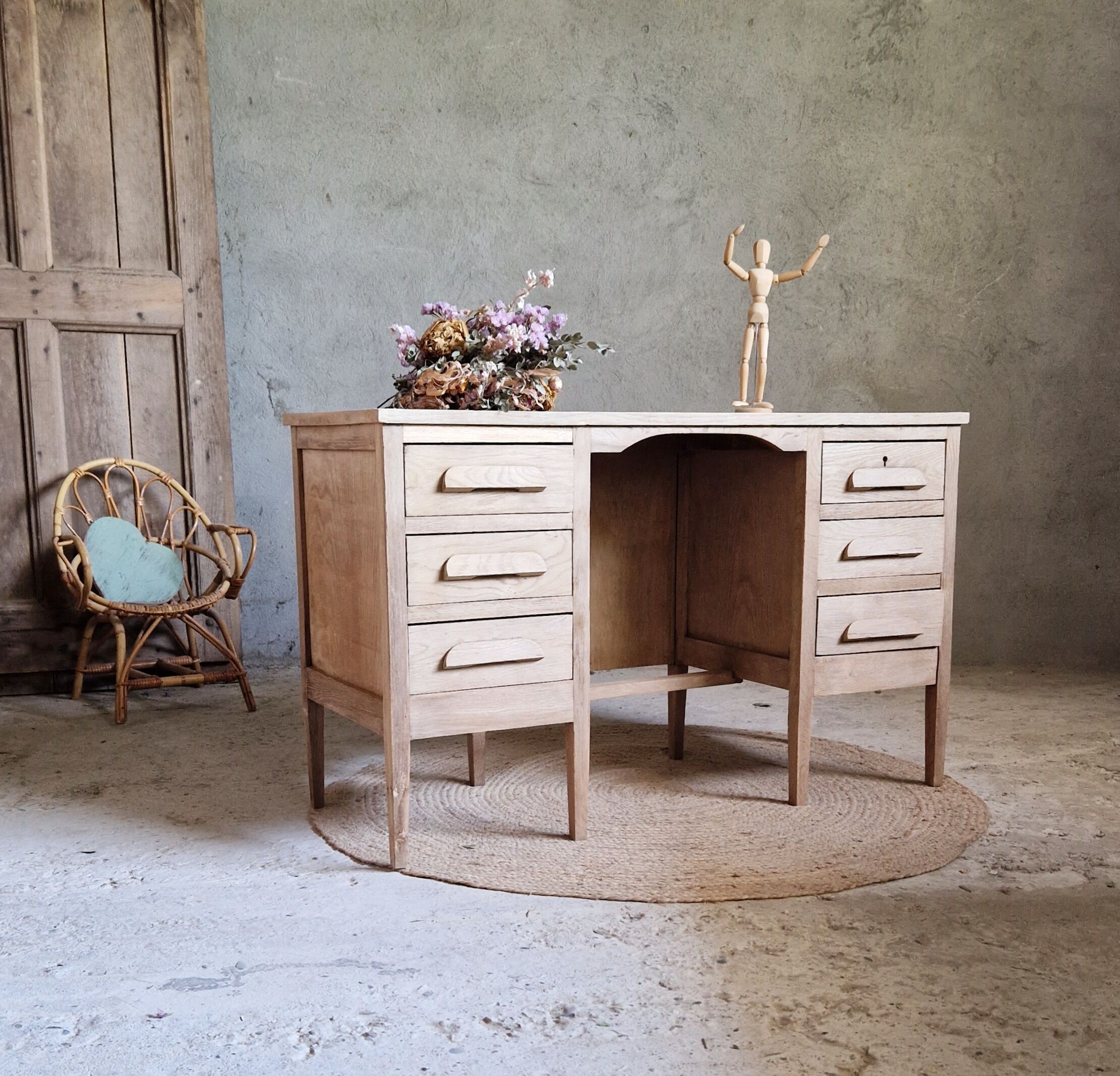 Beautiful vintage children's desk