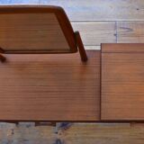 Scandinavian dressing table