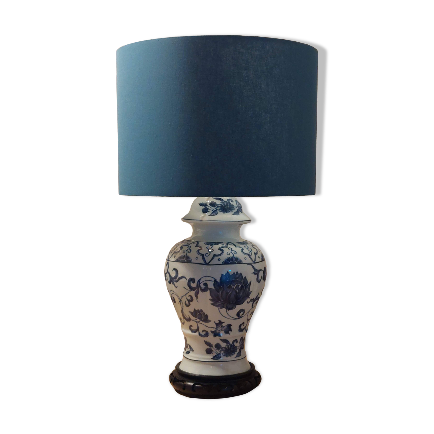 Hand-painted blue and white Paris porcelain lamp, circa 1980