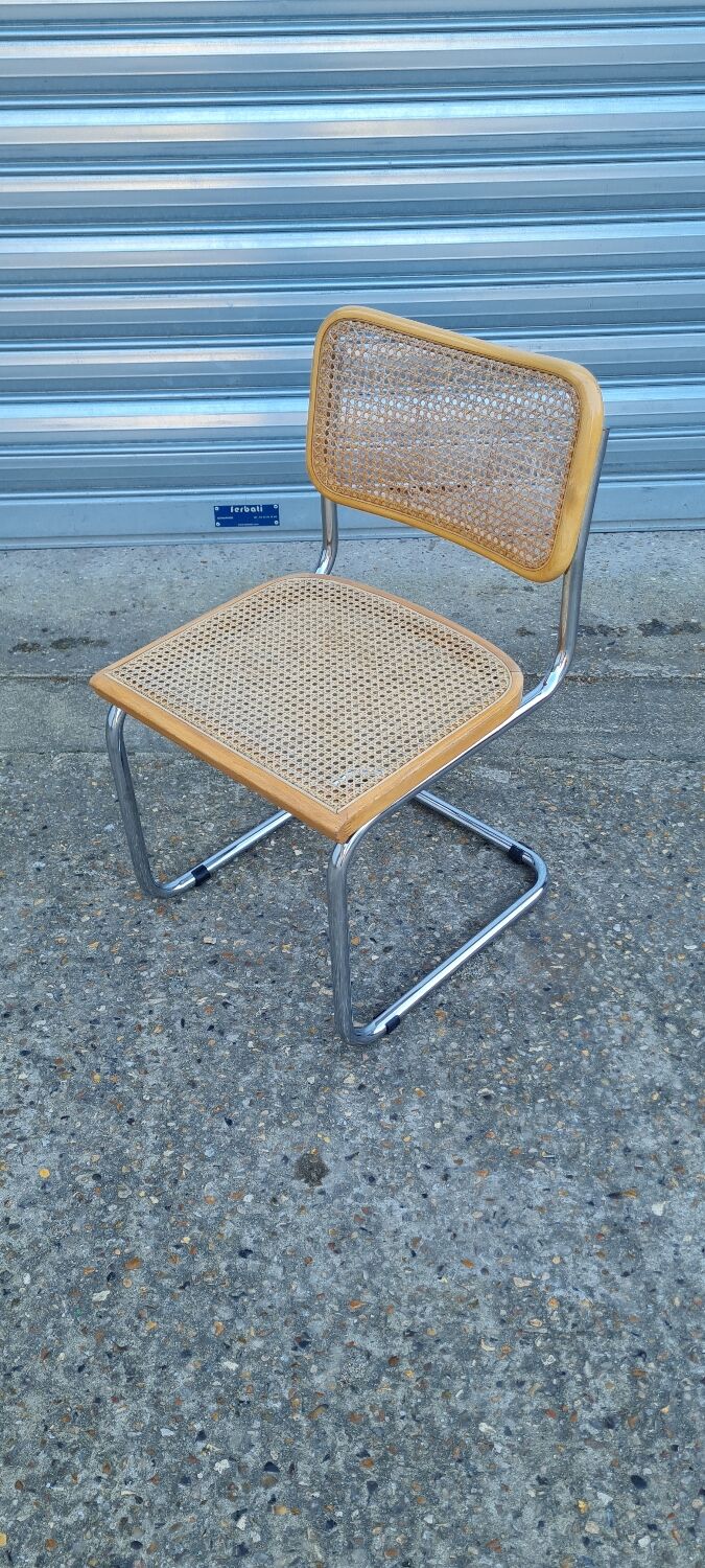Chaise B32 par Marcel Breuer