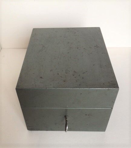 Small locker to sheets Flambo