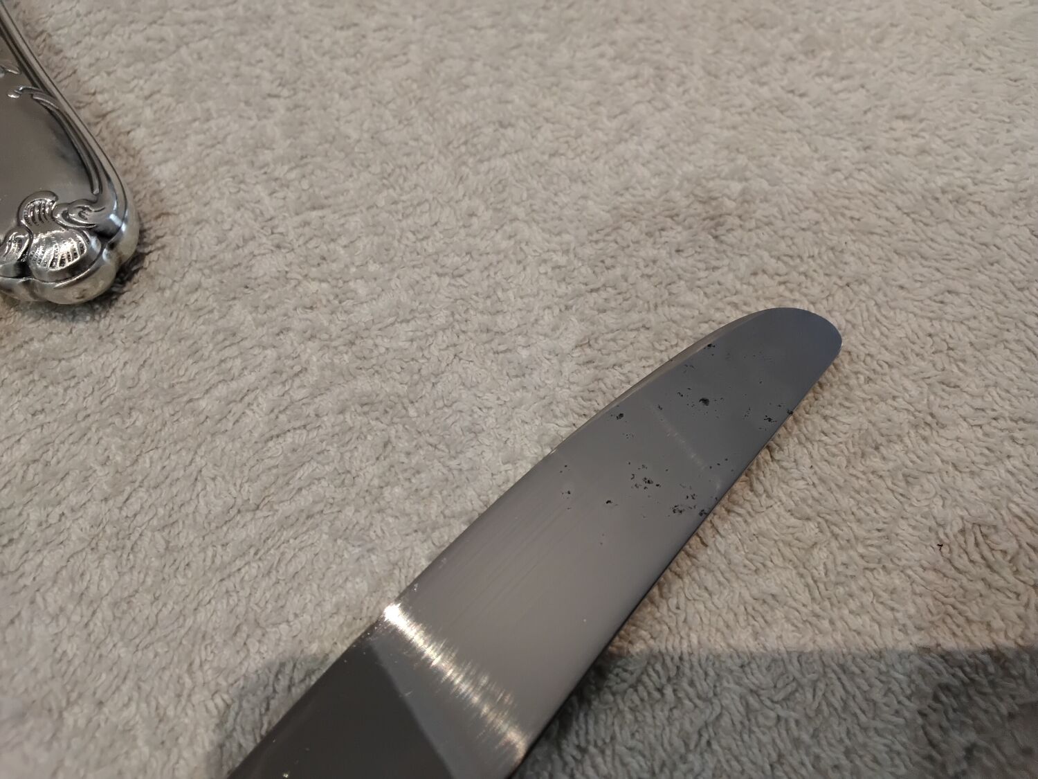 12 silver-plated metal table knives Ercuis model Dubarry