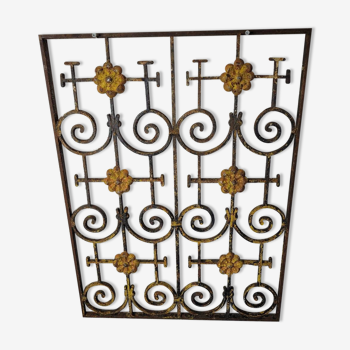 Old cast iron grill