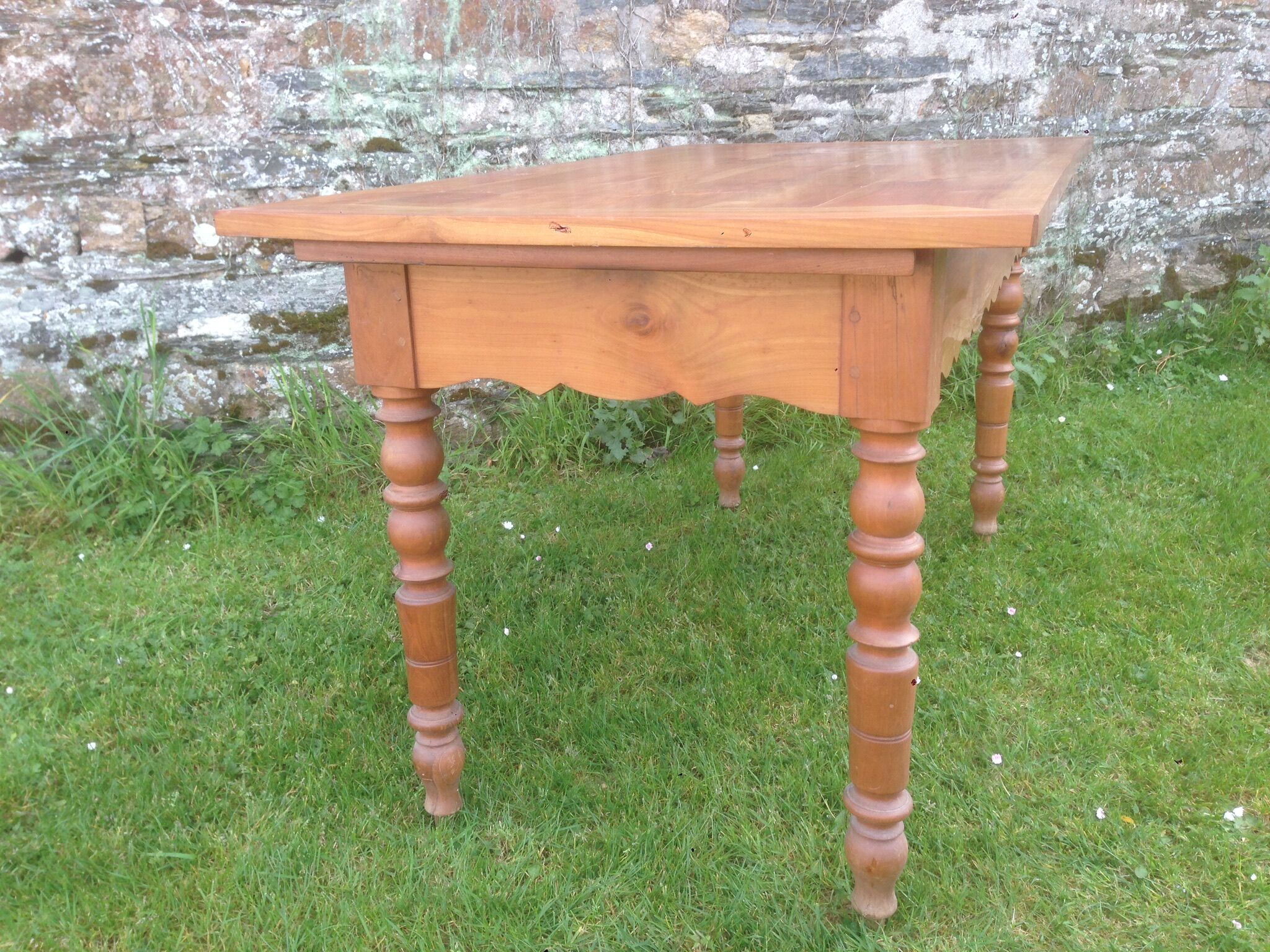 Farm table with turned feet in cherrywood