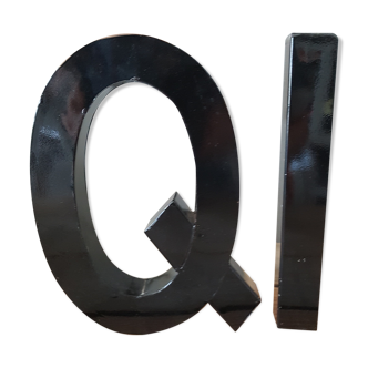 Lettre métal Q I