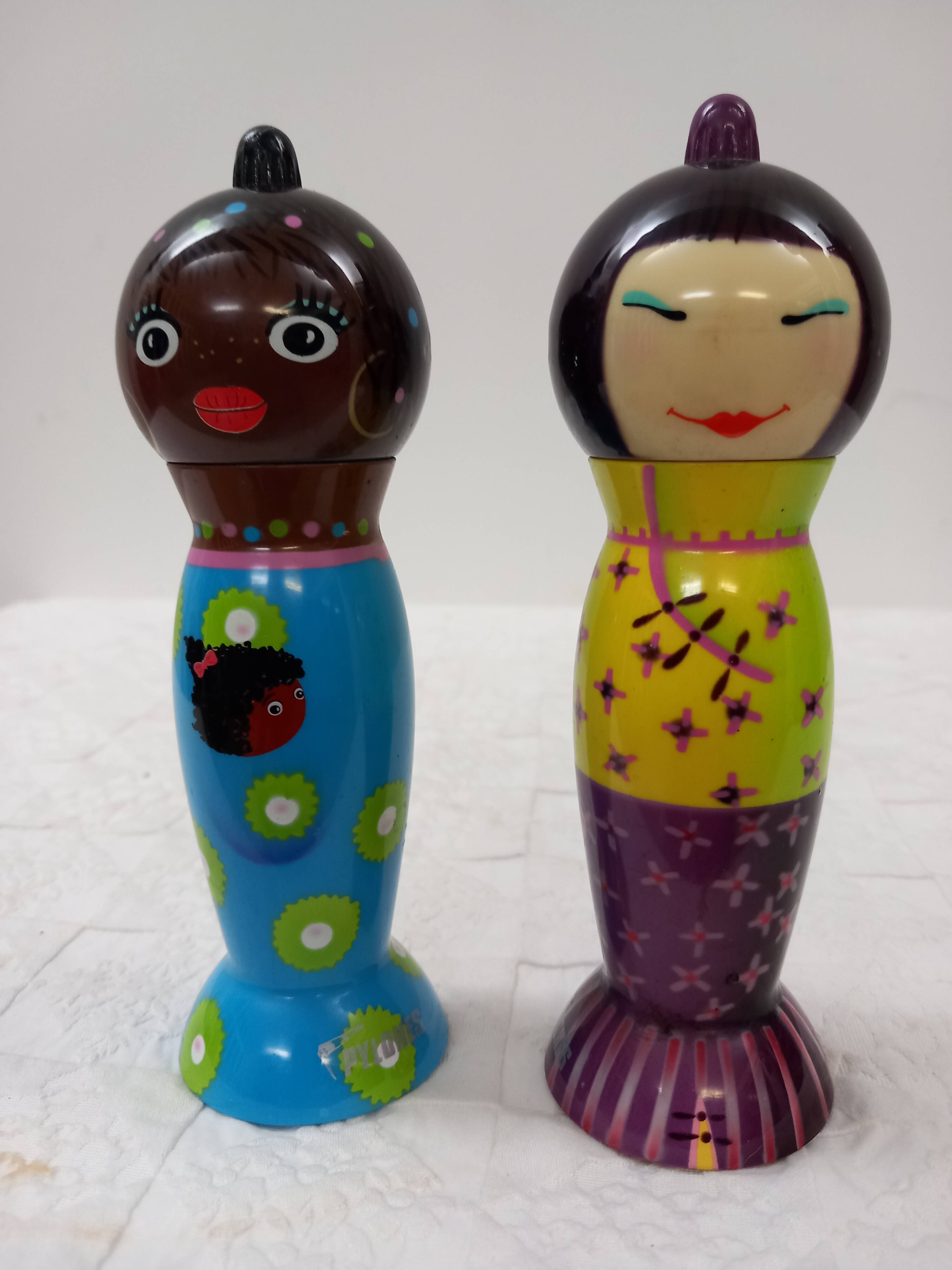 Salière et poivrièr