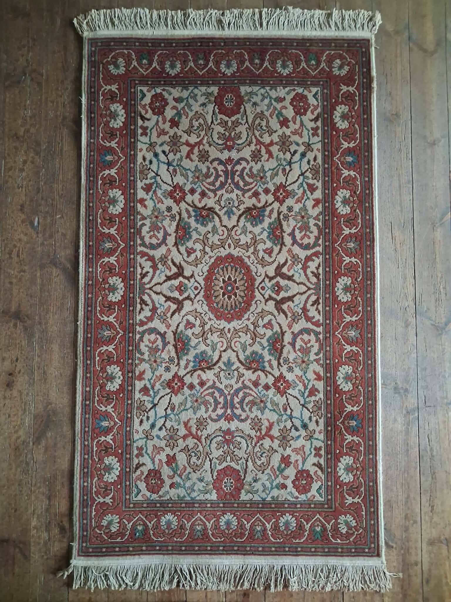 Oriental style rug 160x91cm
