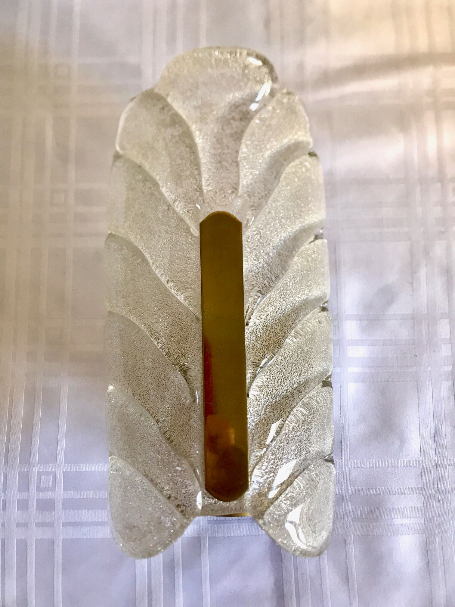 Glass foil wall lamp