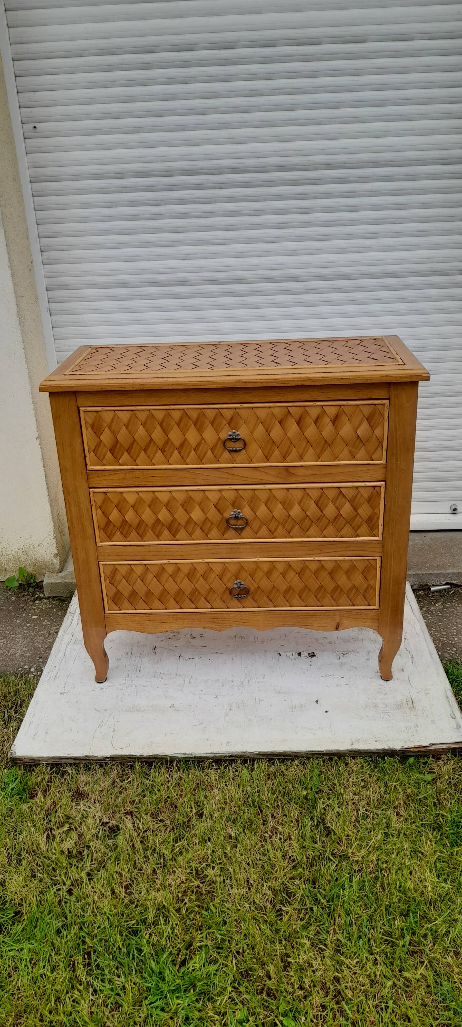 Commode 3 tiroirs avec dessus et façade en bambou L 83 cm