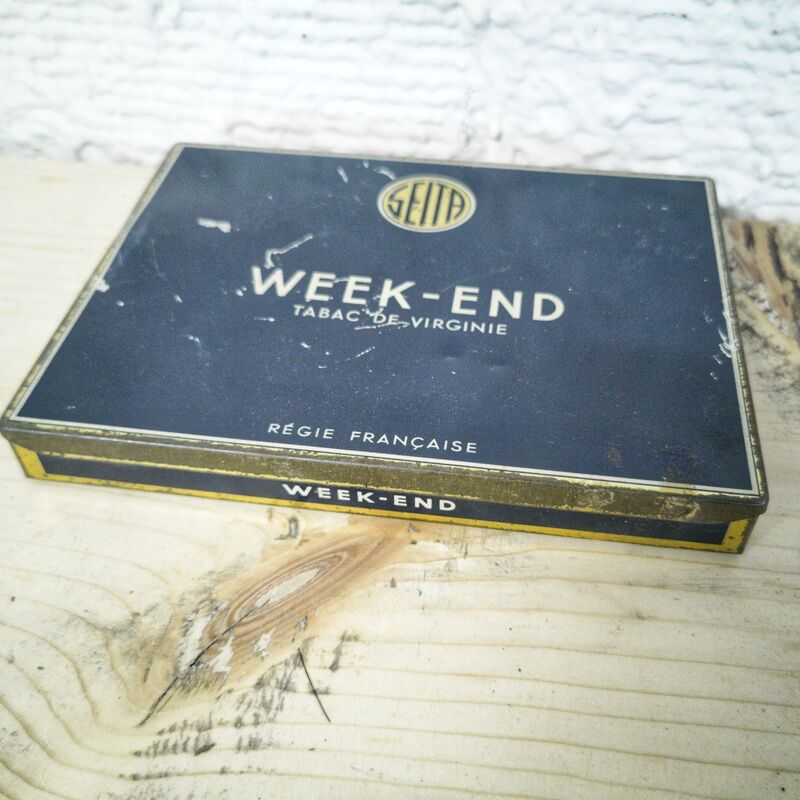 Box of cigarettes "WEEKEND"