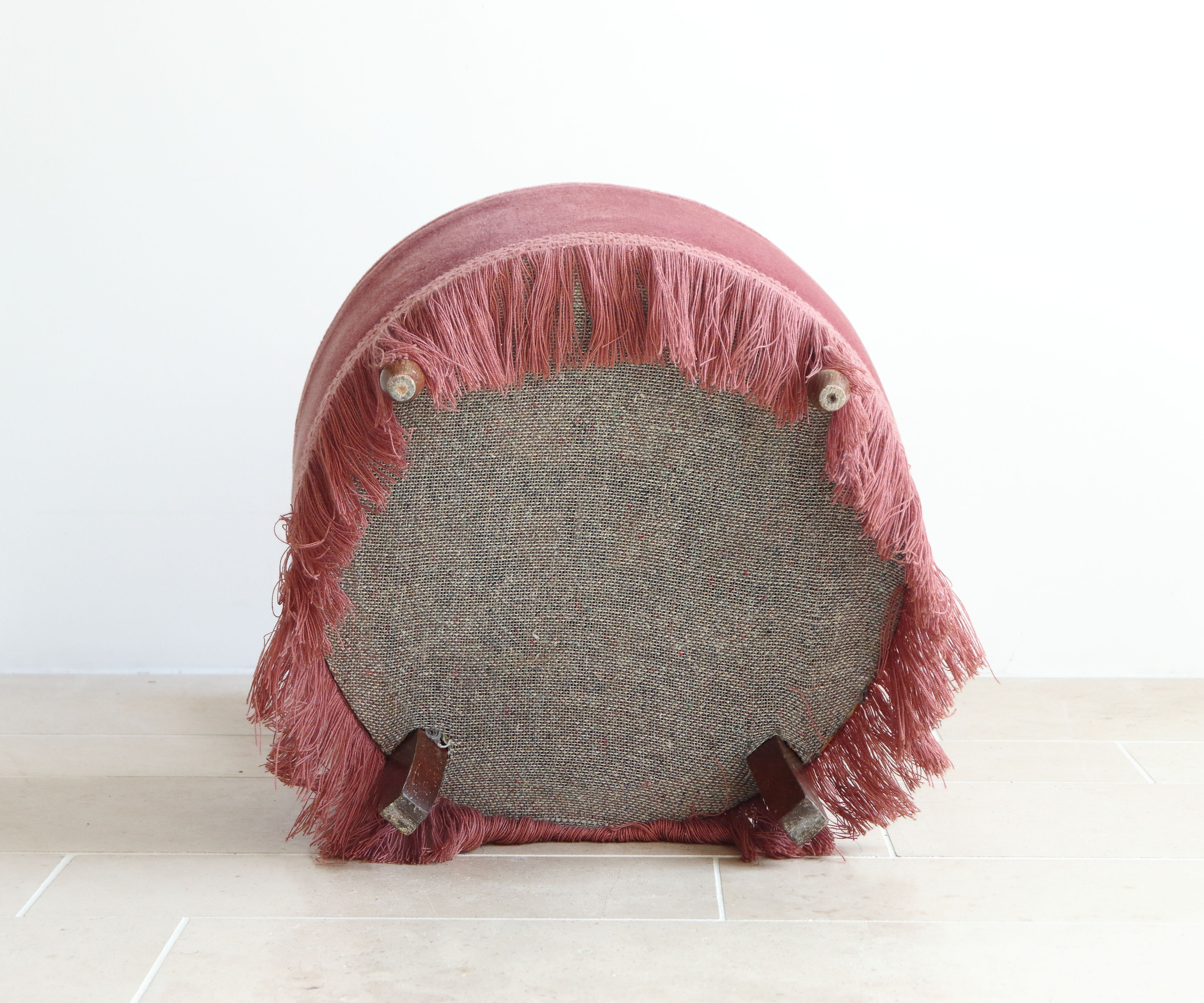Vintage toad armchair in pink velvet with fringes, 50s/60s