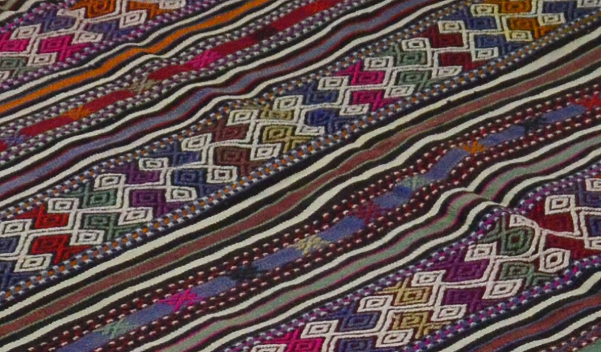 Bohemian Style Handcrafted Vintage Rug 150x 240 cm