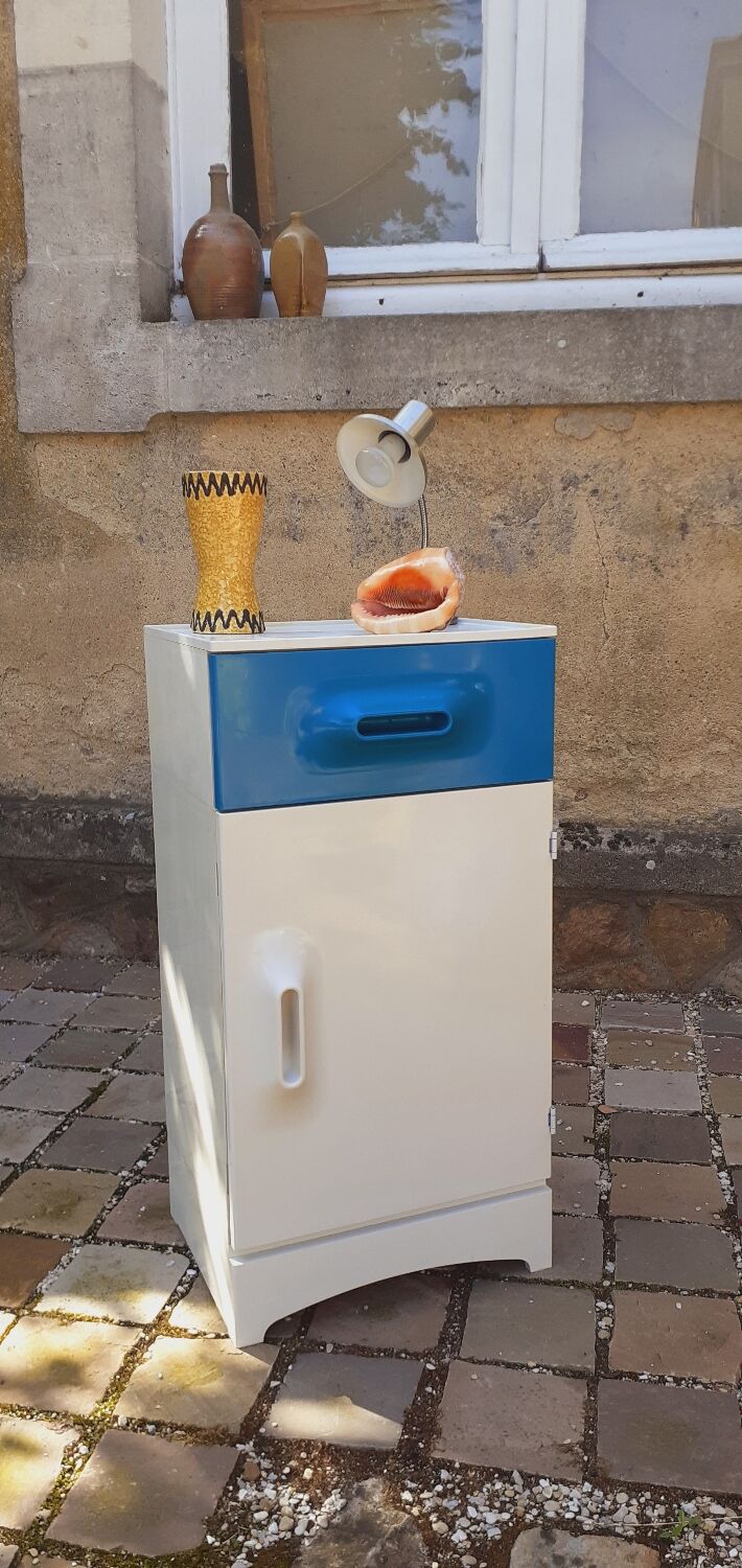 Storage cabinet year 70