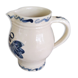 Decanter with grape blue decoration