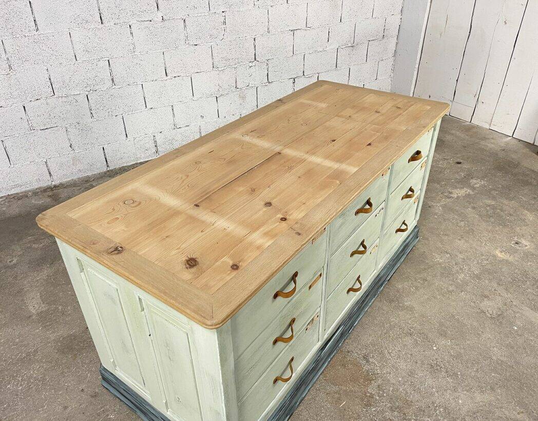 Former trade bank 1930