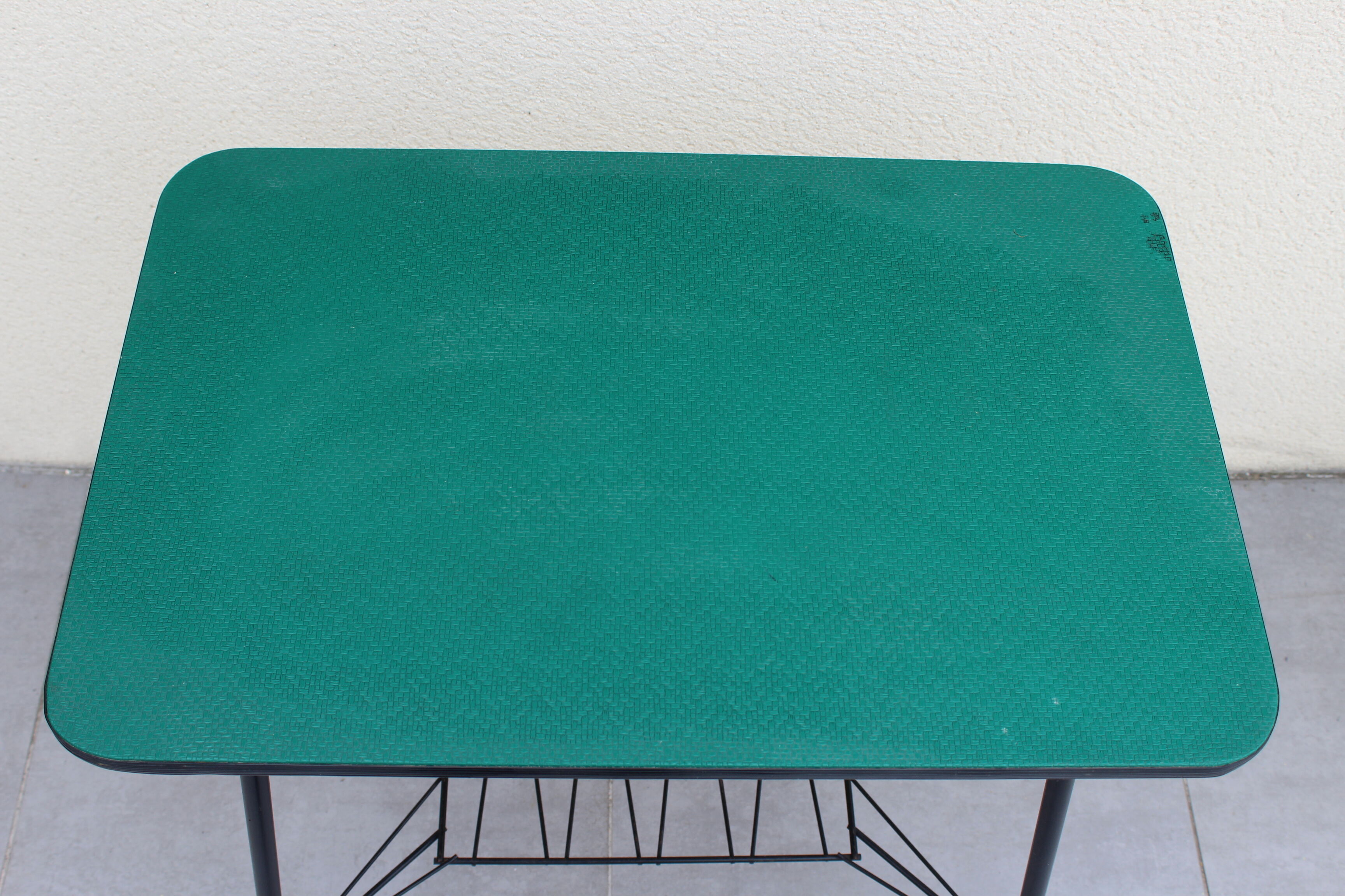 Old service with roulettes design 1950