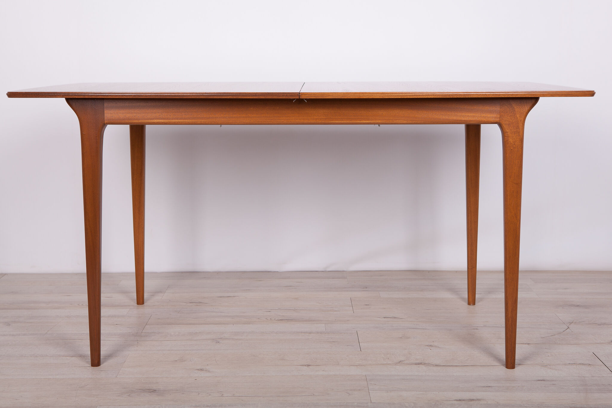 Mid-Century Teak Extendable Dining Table from McIntosh, 1960s