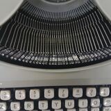 Portable Polyjo Super 75 typewriter
