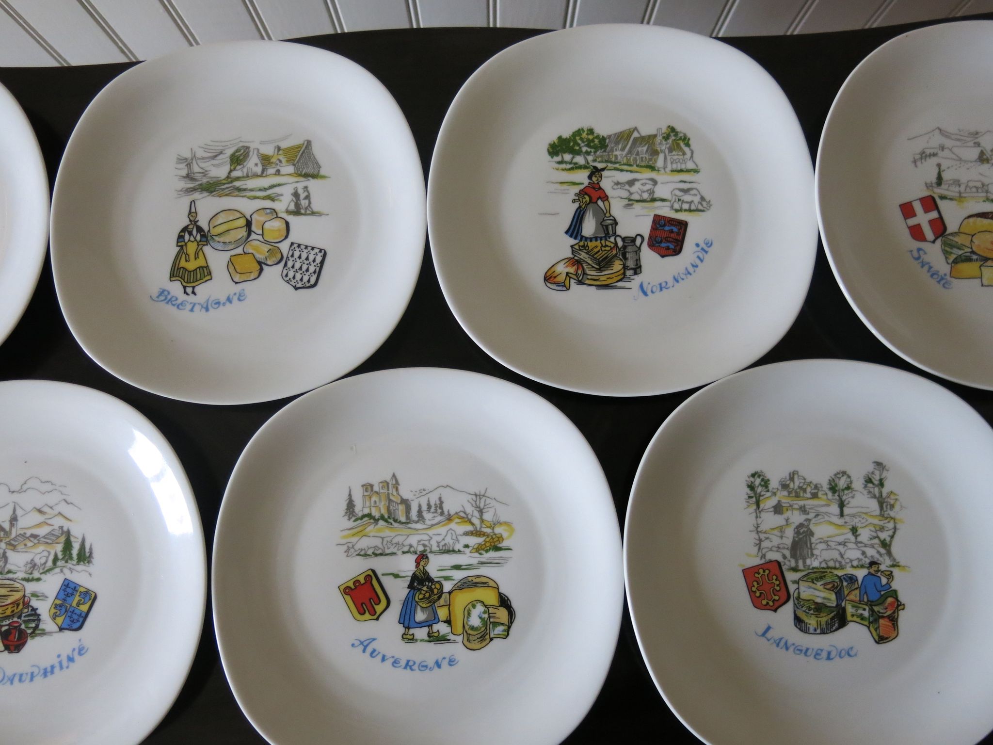 7 assiettes à fromage en haute porcelaine berry