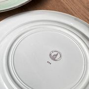 Set of 2 mismatched serving dishes