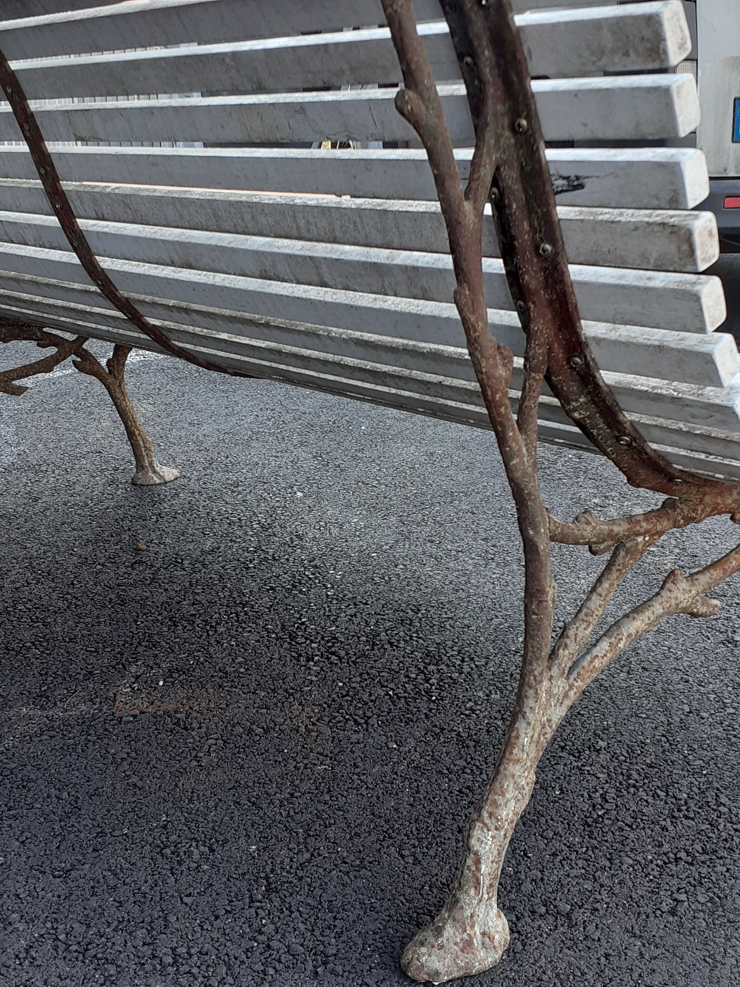 Banc de jardin avec pieds en  fonte