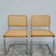 Paire de chaises Marcel Breuer modèle B32 signé Italy.