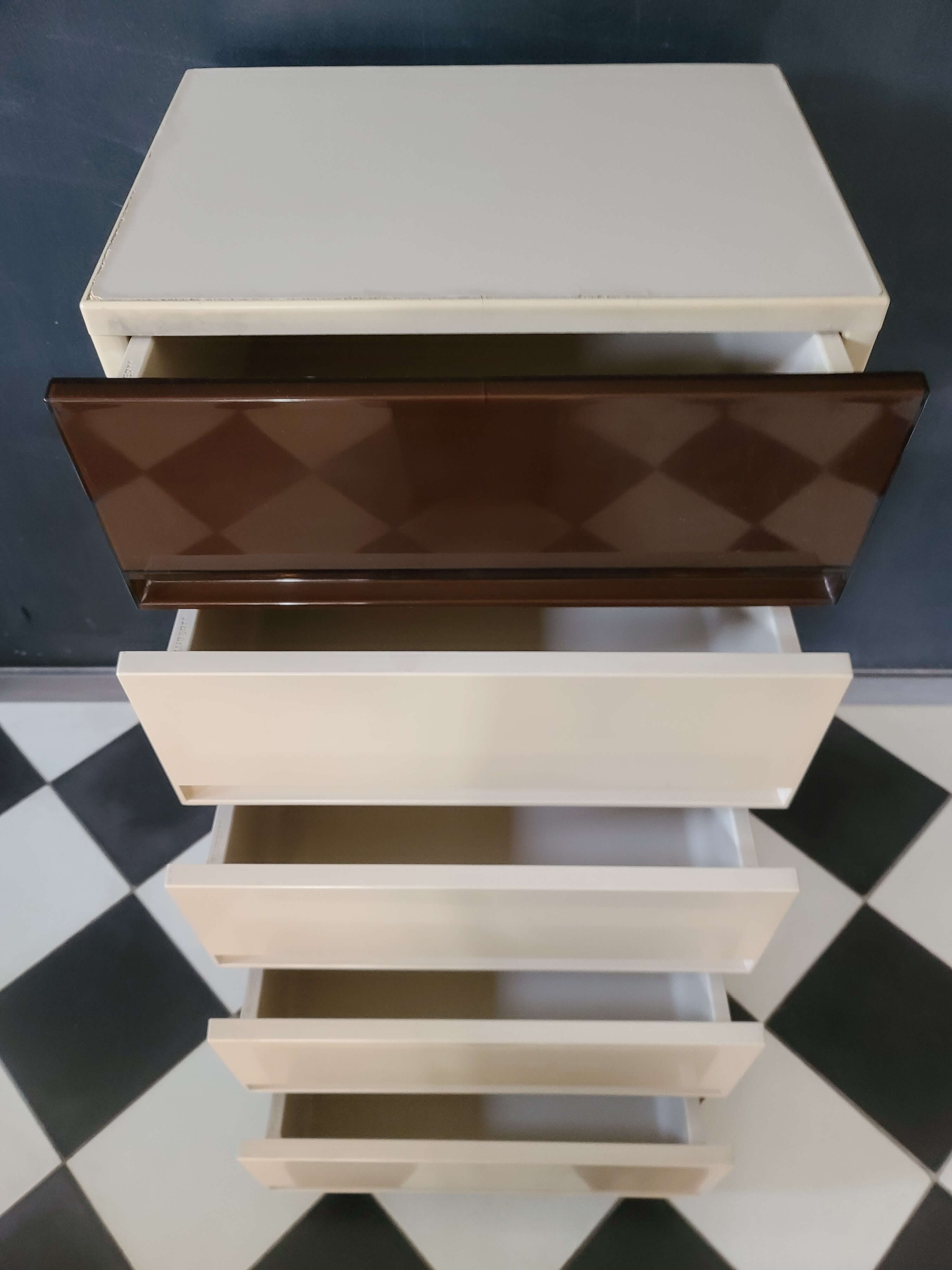 Vintage drawer cabinet