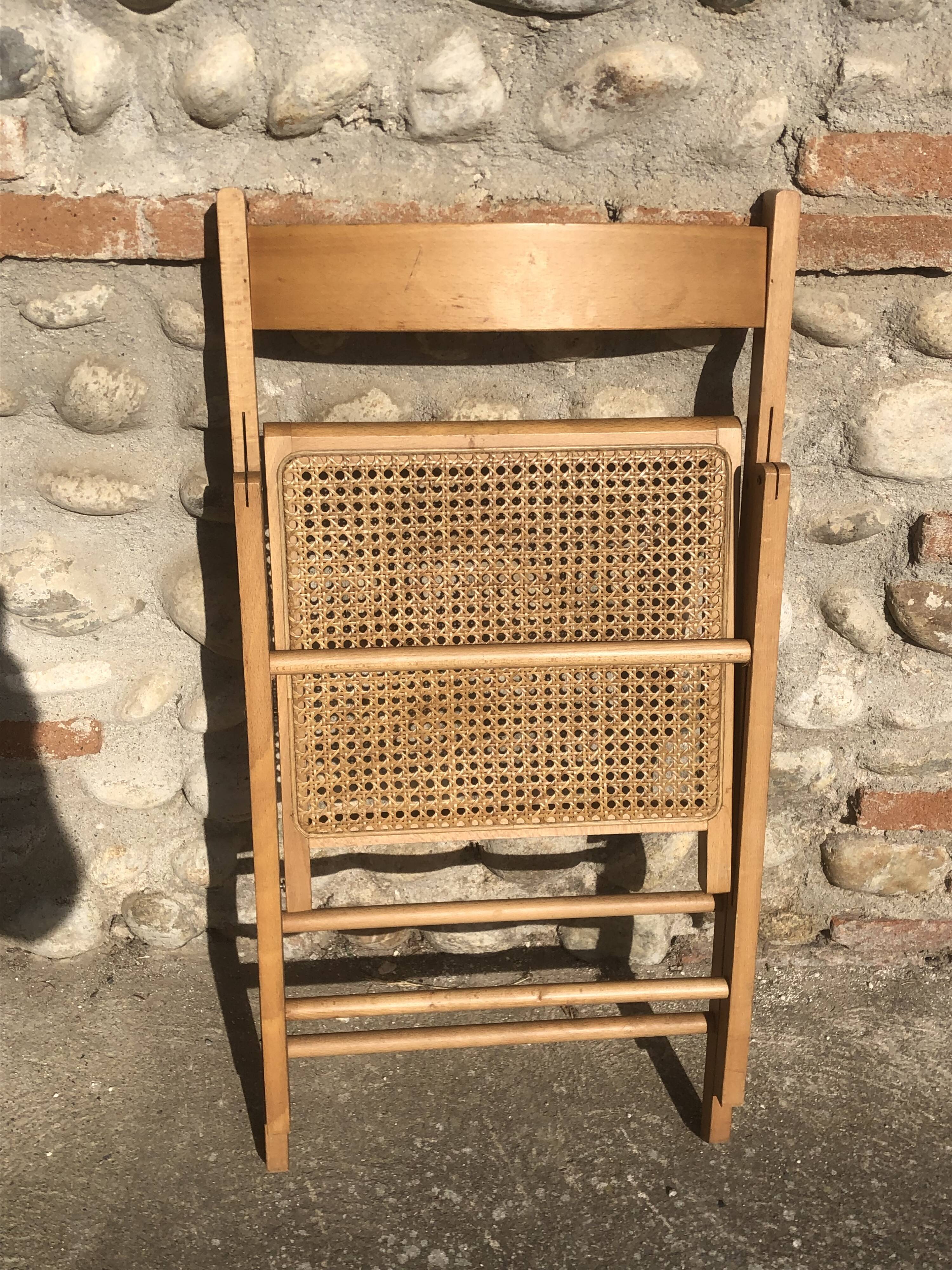 Folding cannage chair