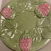 Set of 5 plates in slurry decorated strawberry of f. mendes