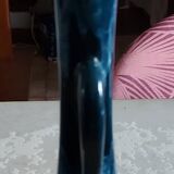 Slim single-flower vase in navy blue enamel