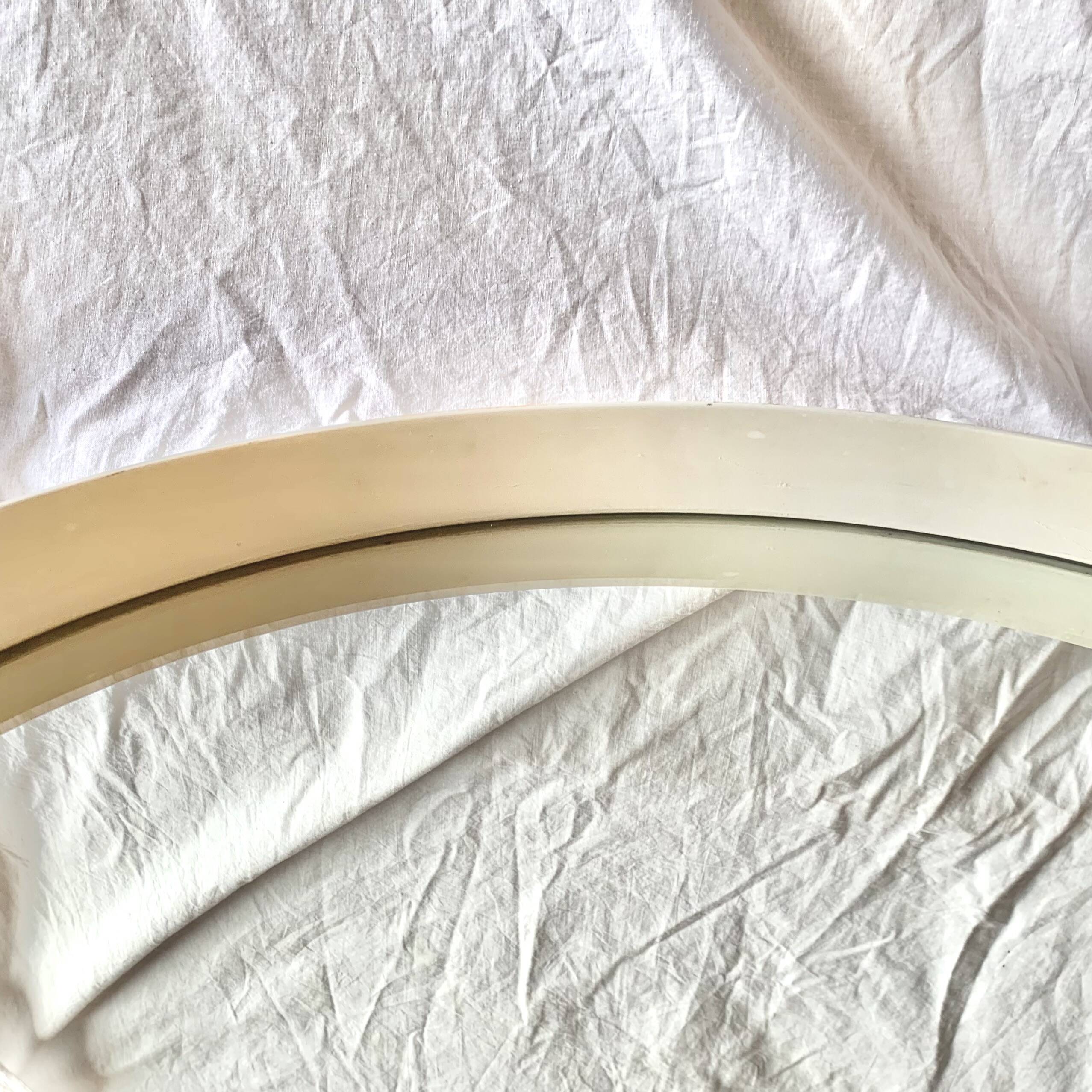 Vintage round mirror in white painted wood in one piece - 68 cm