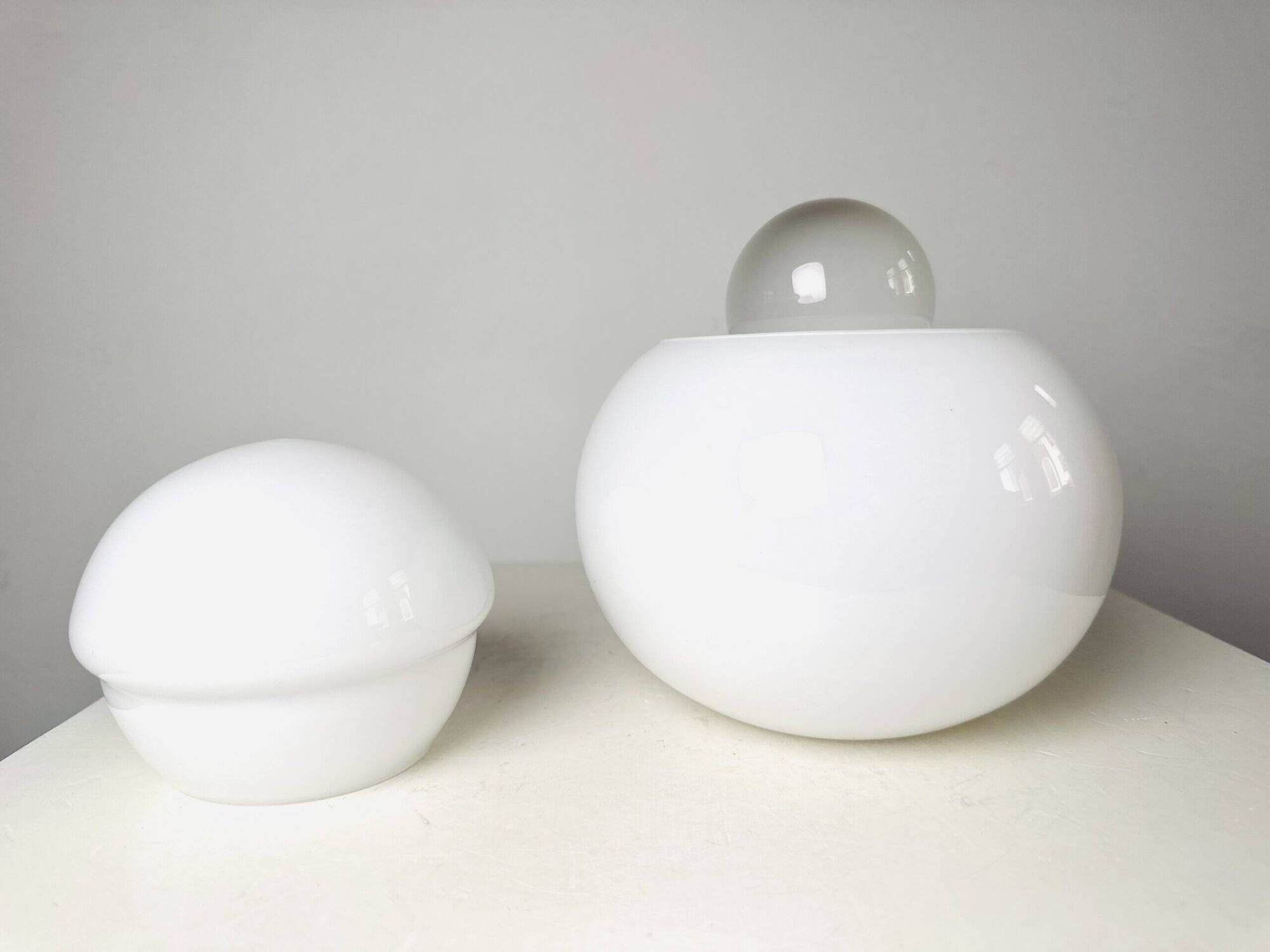 Daruma Picolla Model 5028 Milk Glass Sphere By Sergio Asti For Candle Milano, Italy 1980S
